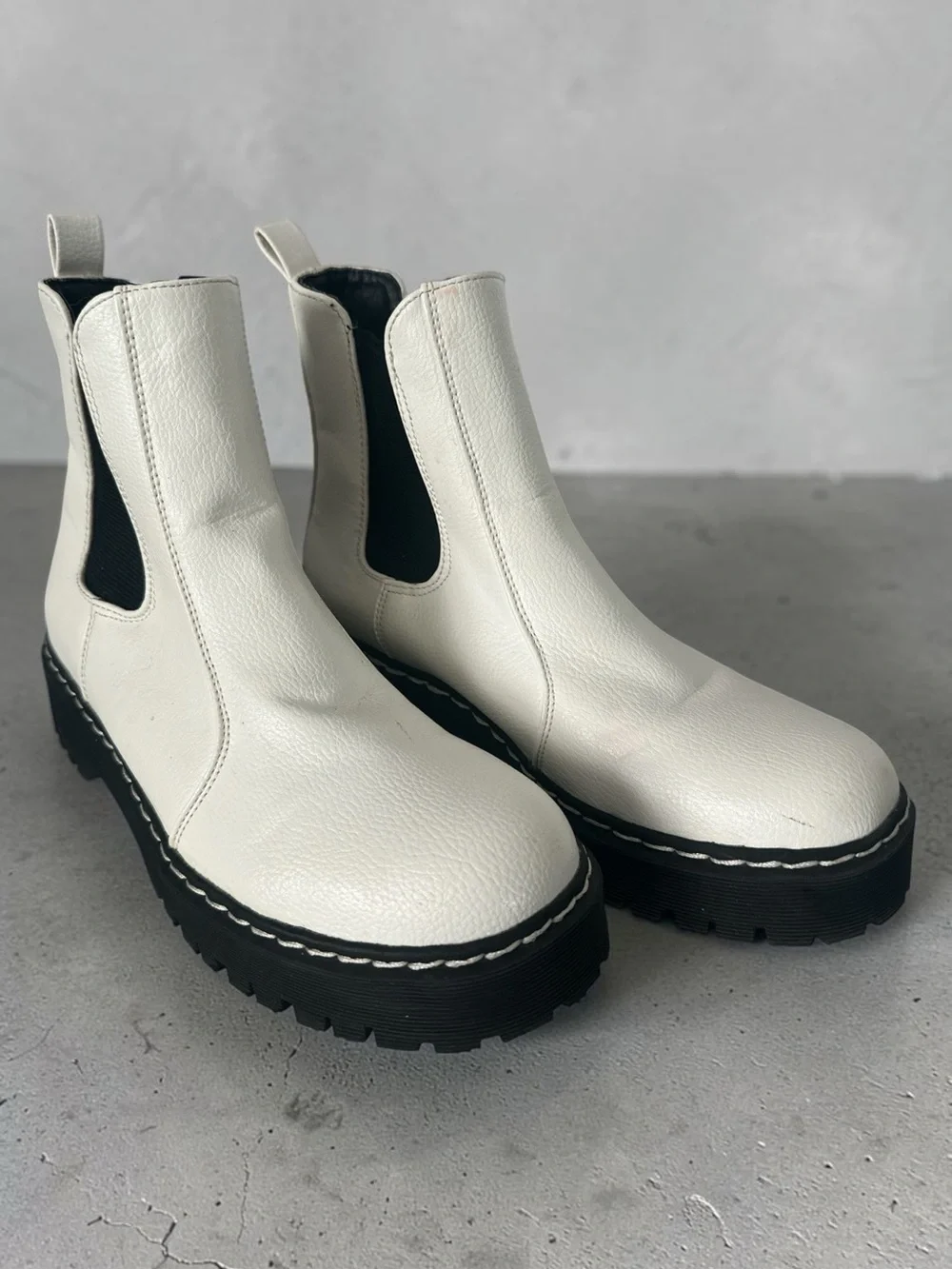 Chelsea LeatherPlatform ankle Boots NWOT